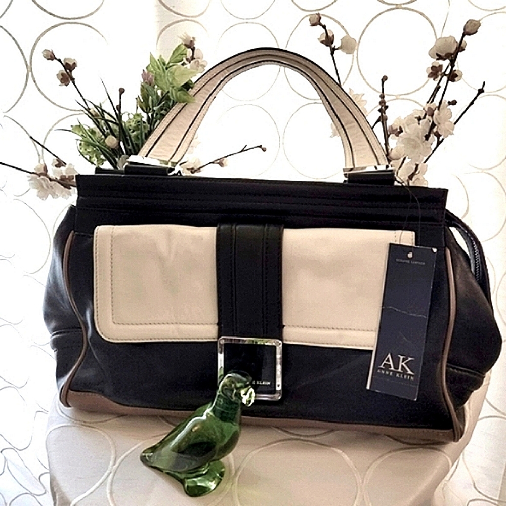 Anne Klein Purse. Price is firm.